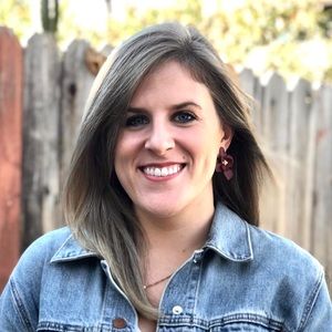 Meet your Posher, Caroline